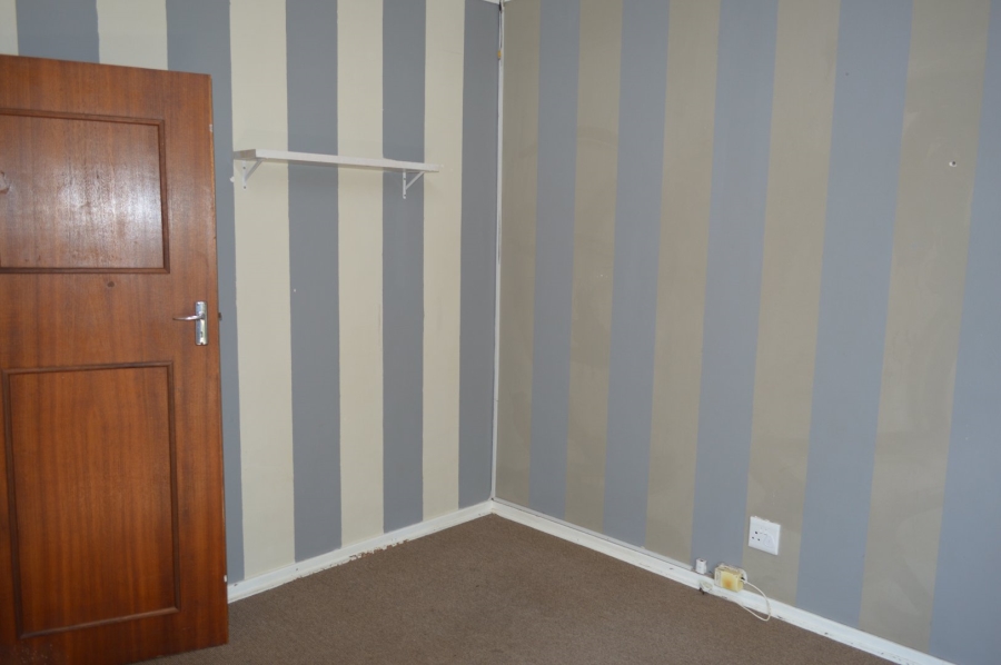 5 Bedroom Property for Sale in Flamwood North West